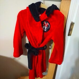 Disney XS(4/5) Minnie Plush red robe